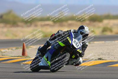 media/Oct-30-2022-CVMA (Sun) [[fb421c3cec]]/Race 12 Supersport Open/